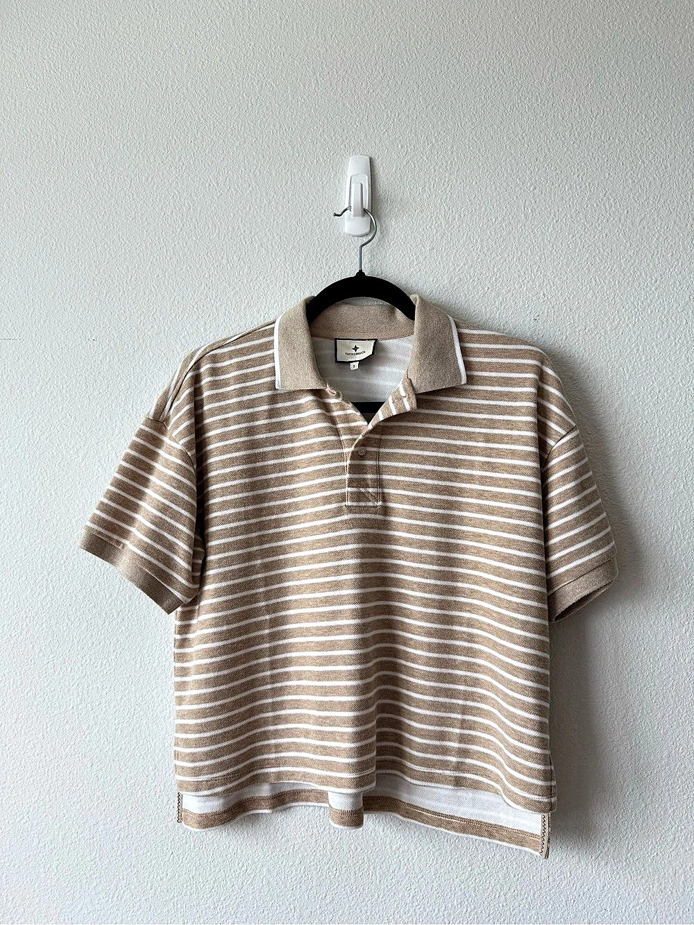 TUCKERNUCK Striped Polo in Brown & White Size Small